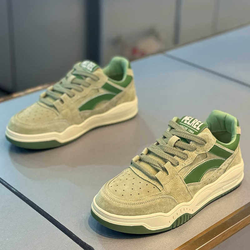 Men's Platform Retro Skate Sneakers - Style B6F7 front product view