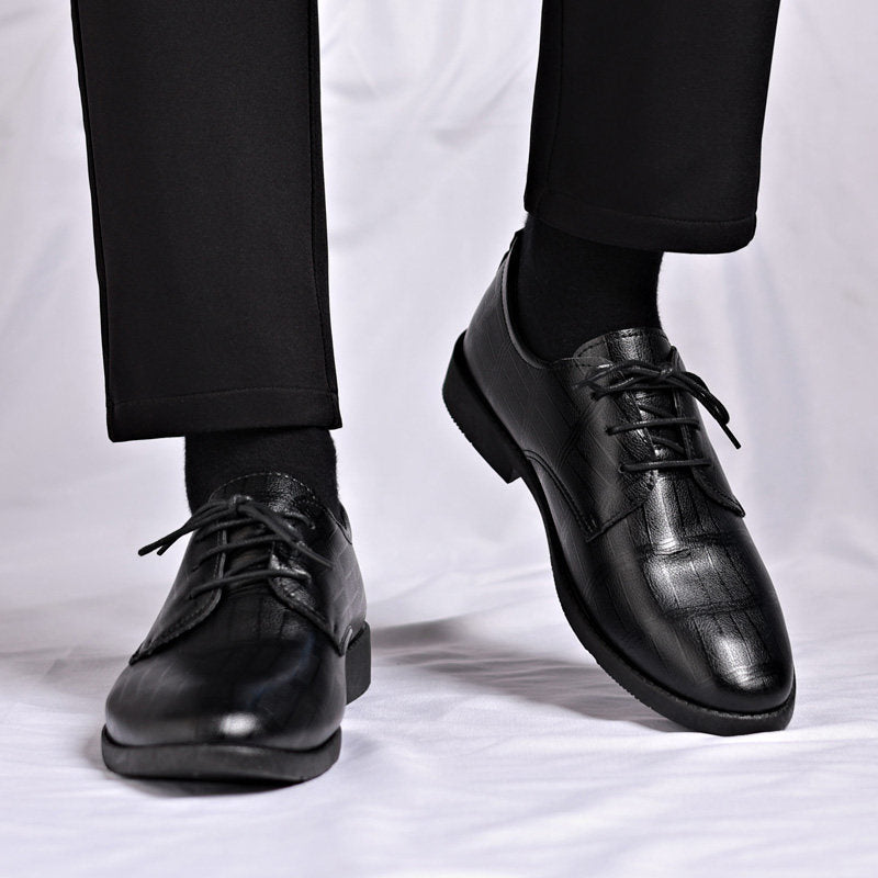 Men's Everyday Casual Sneakers - Style B35F front product view